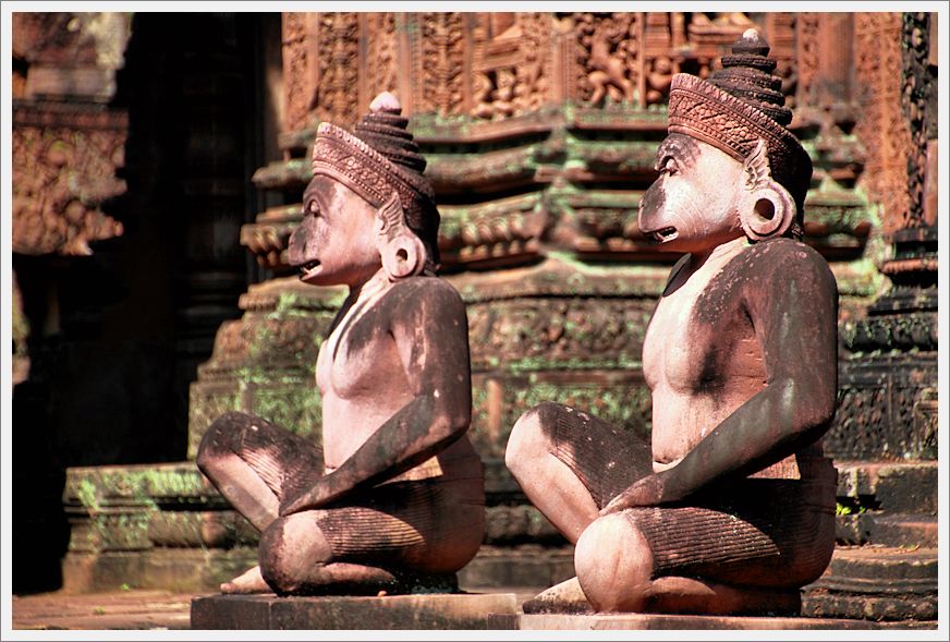 Cambodia_BanteaySreiTemple_8342_m