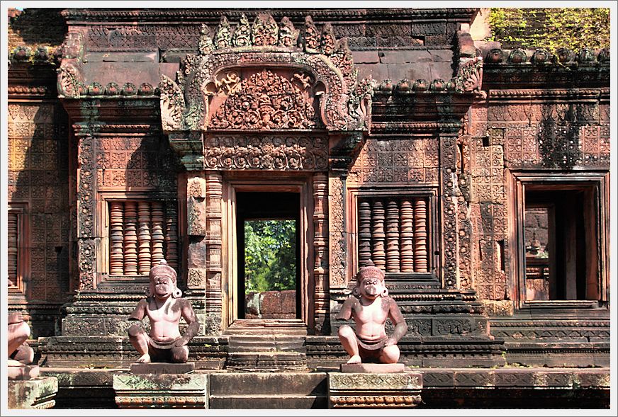 Cambodia_BanteaySreiTemple_8367_m