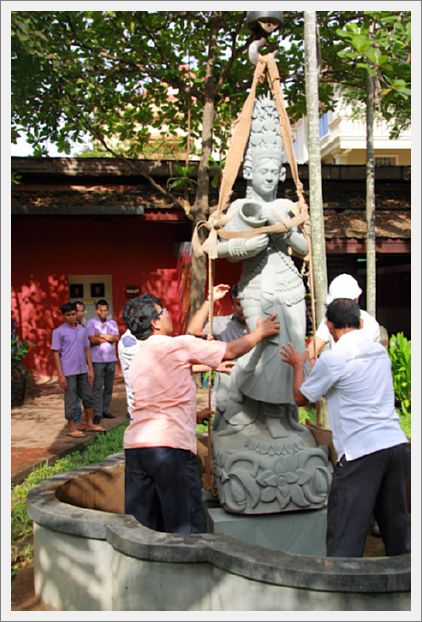 Cambodia_SiemReap_Artisans_8523