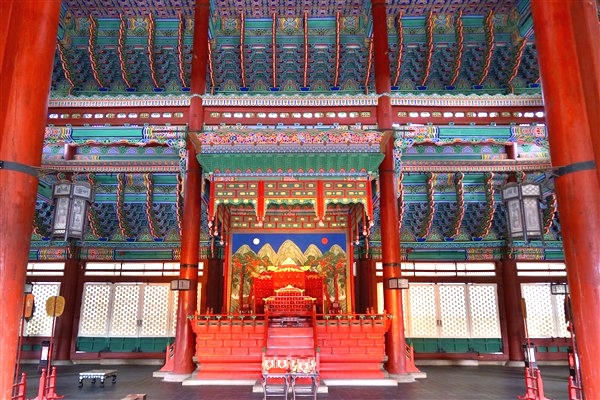 Gyeongbokgung_DSC03614_edited_600px.jpg