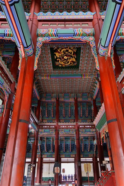 Gyeongbokgung_DSC03626_edited_600px.jpg