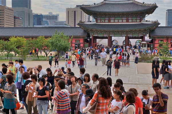 Gyeongbokgung_DSC03636_edited_600px.jpg