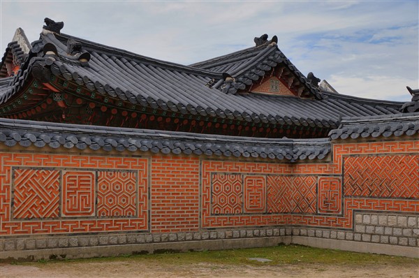 Gyeongbokgung_DSC03658_edited_600px.jpg