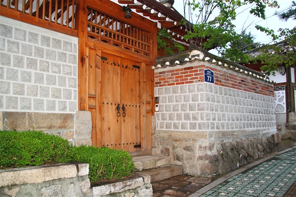 S_Korea_Seoul_HanokVillage2_3410_m_600.jpg