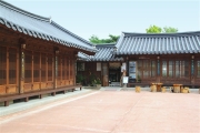 S_Korea_Seoul_HanokVillage_3268_m_600