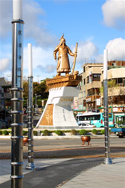 Yeosu_YisunsinPlaza&Foreshore_0154_m.jpg