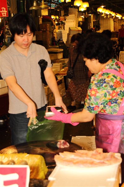 S_Korea_Seoul_FishMarket_3113_600px.jpg