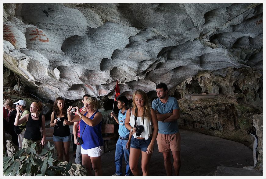 HaLongBay_cave_DSC03173