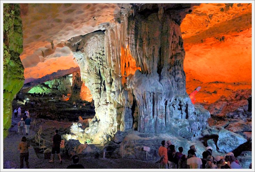 HaLongBay_cave_DSC03217