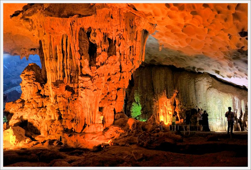 HaLongBay_cave_DSC03226