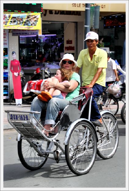 Saigon_StreetTraffic_6771