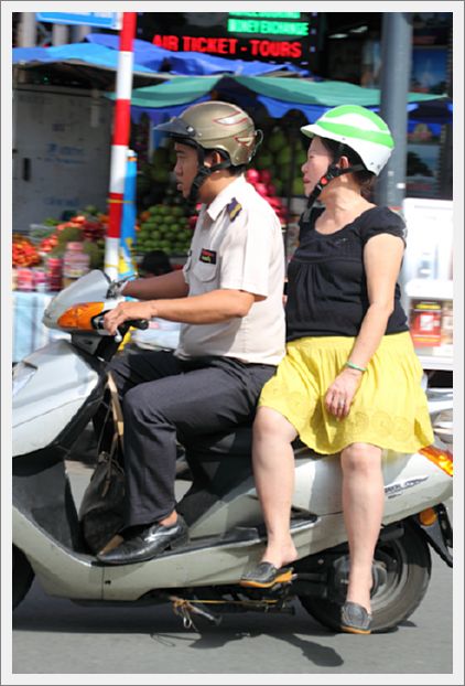 Saigon_StreetTraffic_6742