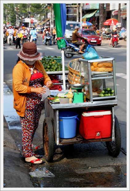 Saigon_Streets_Traffic_6506