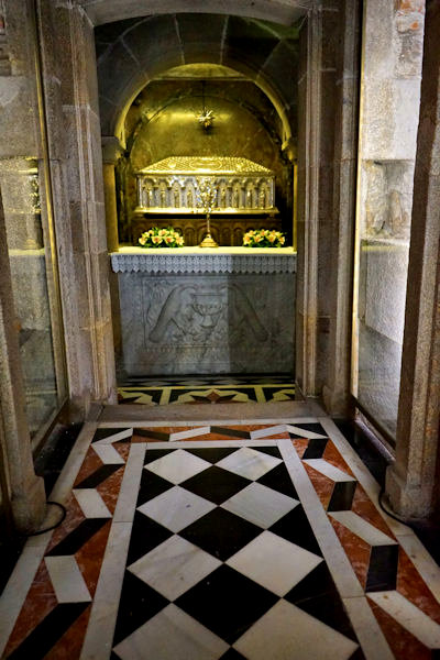 Chapel of Santa Mara la Antigua de la Corticela, Cathedral of Santiago Compostela 