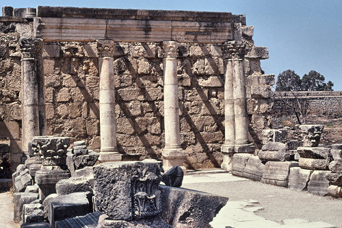 Israel_25_Capernaum_AncientSynagogue_g.jpg