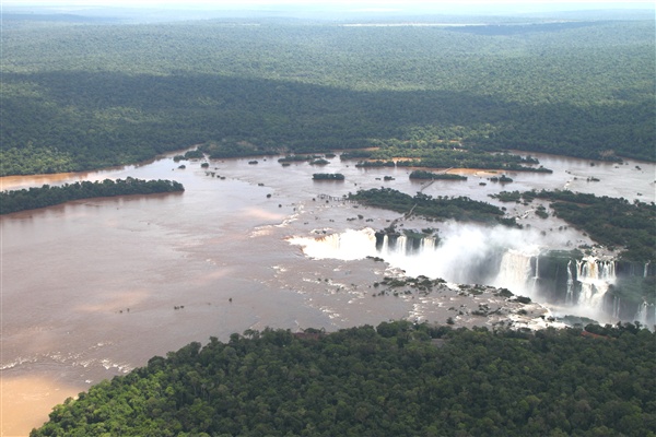 600_Brazil_Arg_Iguasu_3333.jpg