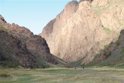 Mongolia_S_Gobi_LamValley_2673_m_600