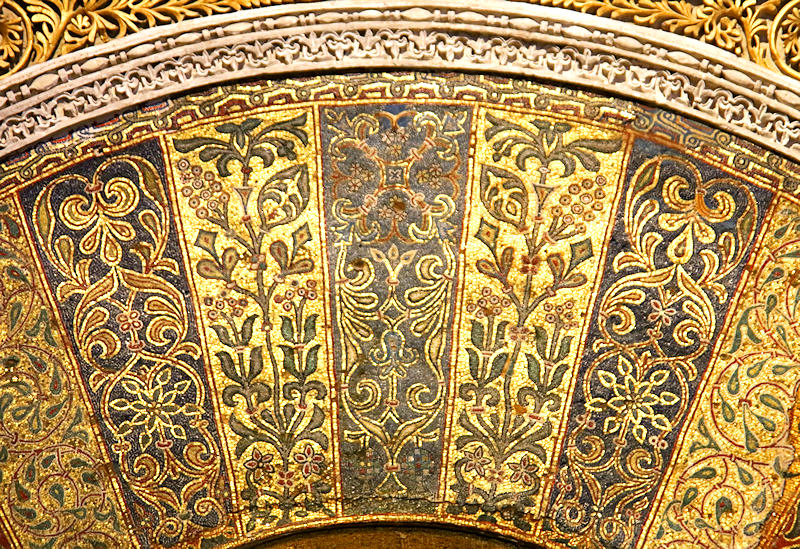 Cathedral_Grand Mosque_Arches and Ceiling Detail_In Mihrab