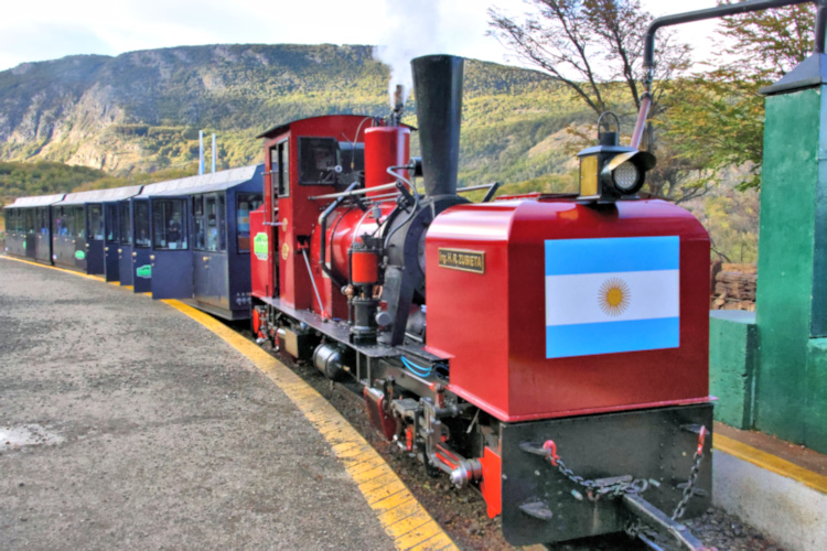 Tourist trains to Tierra del Fuego National Park